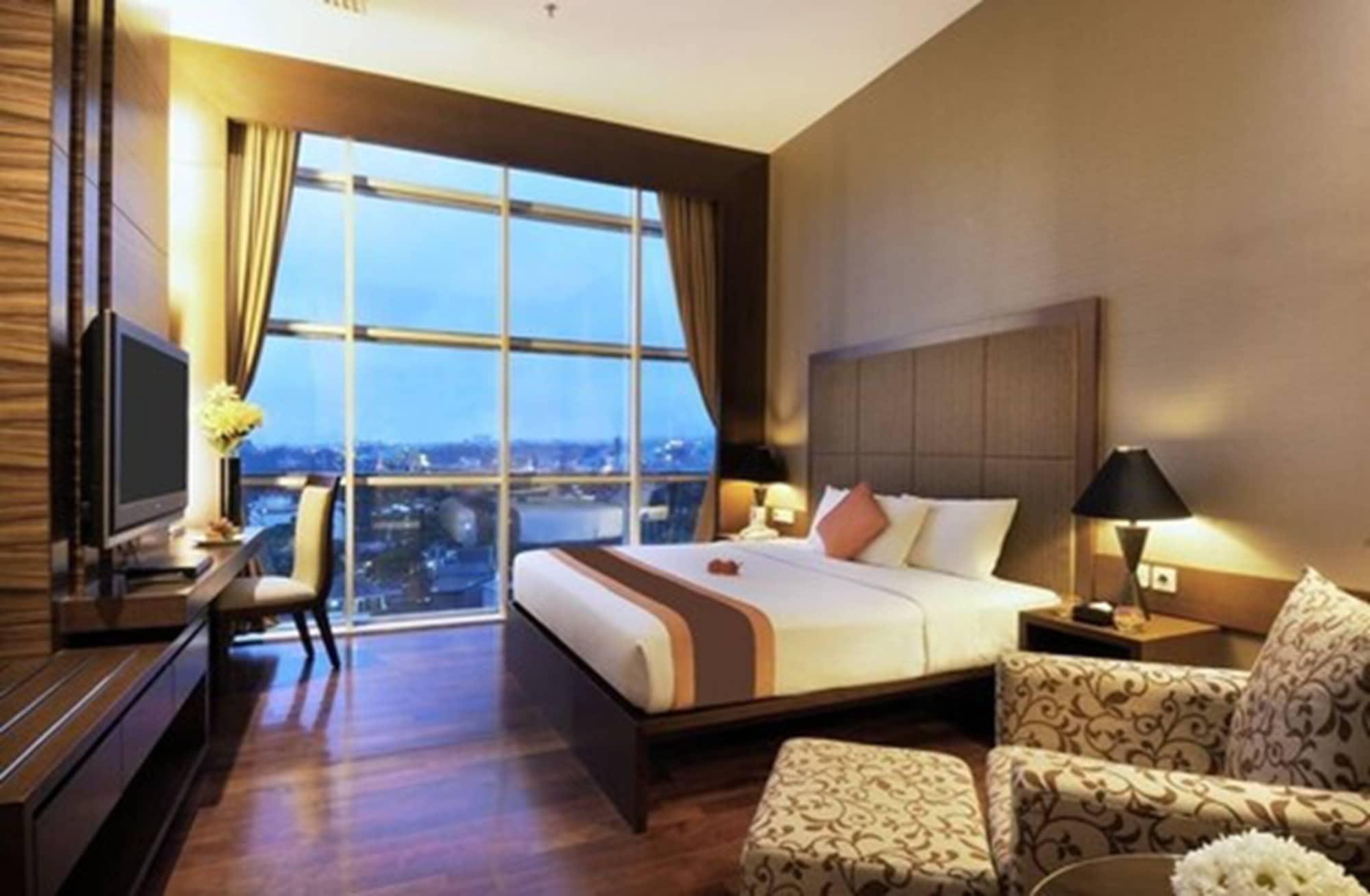 The Luxton Hotel 4*